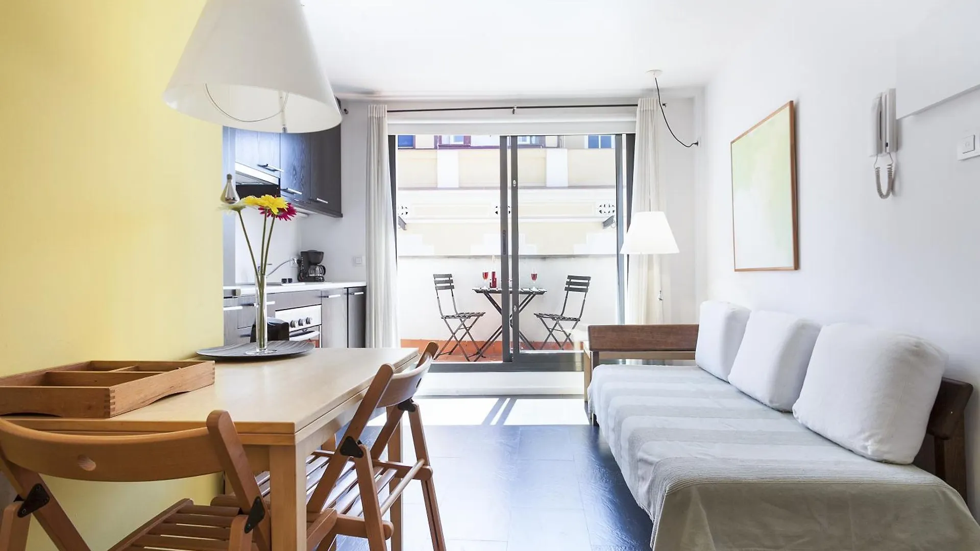 Inside Barcelona Apartments Esparteria