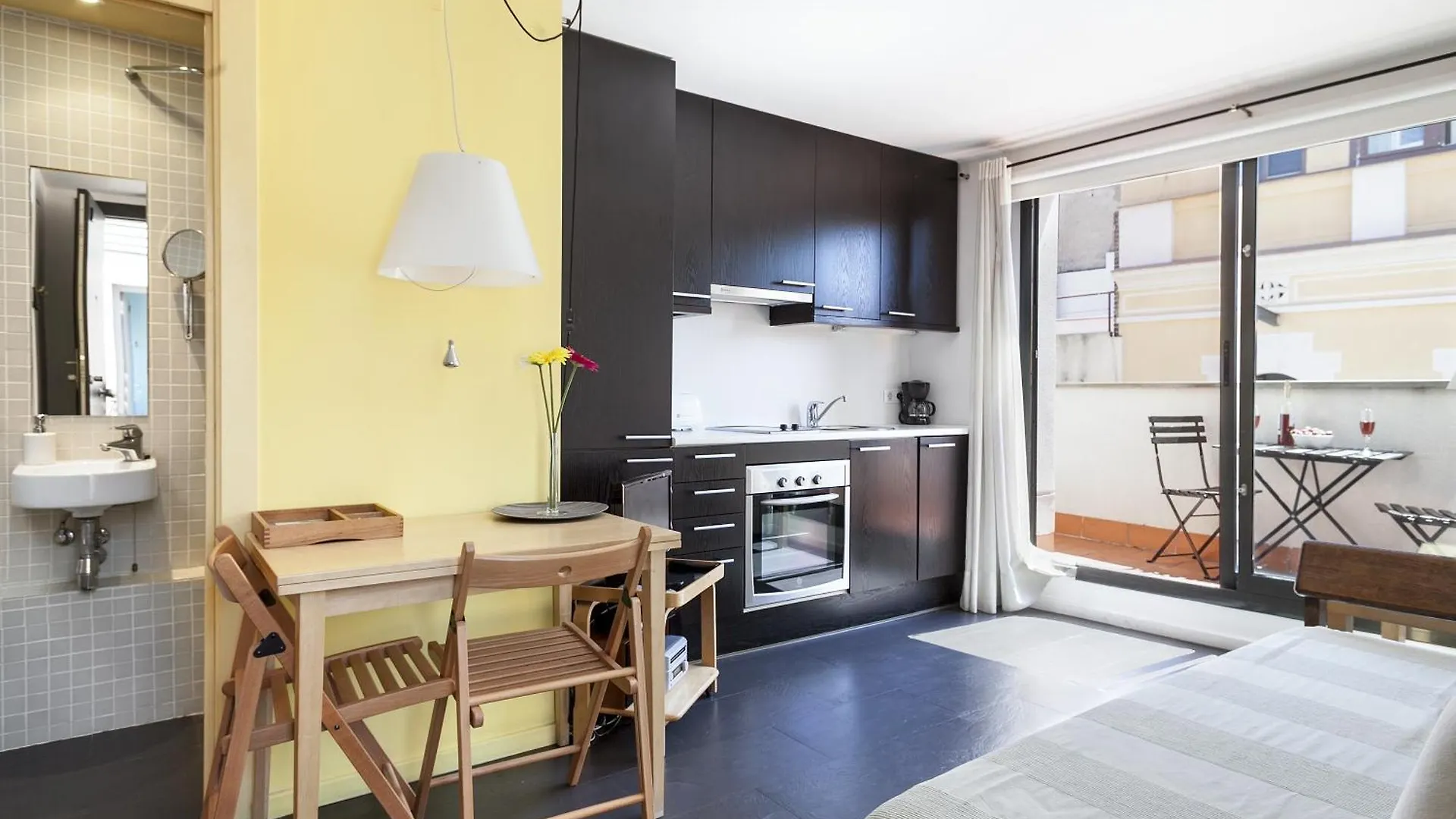 Inside Barcelona Apartments Esparteria