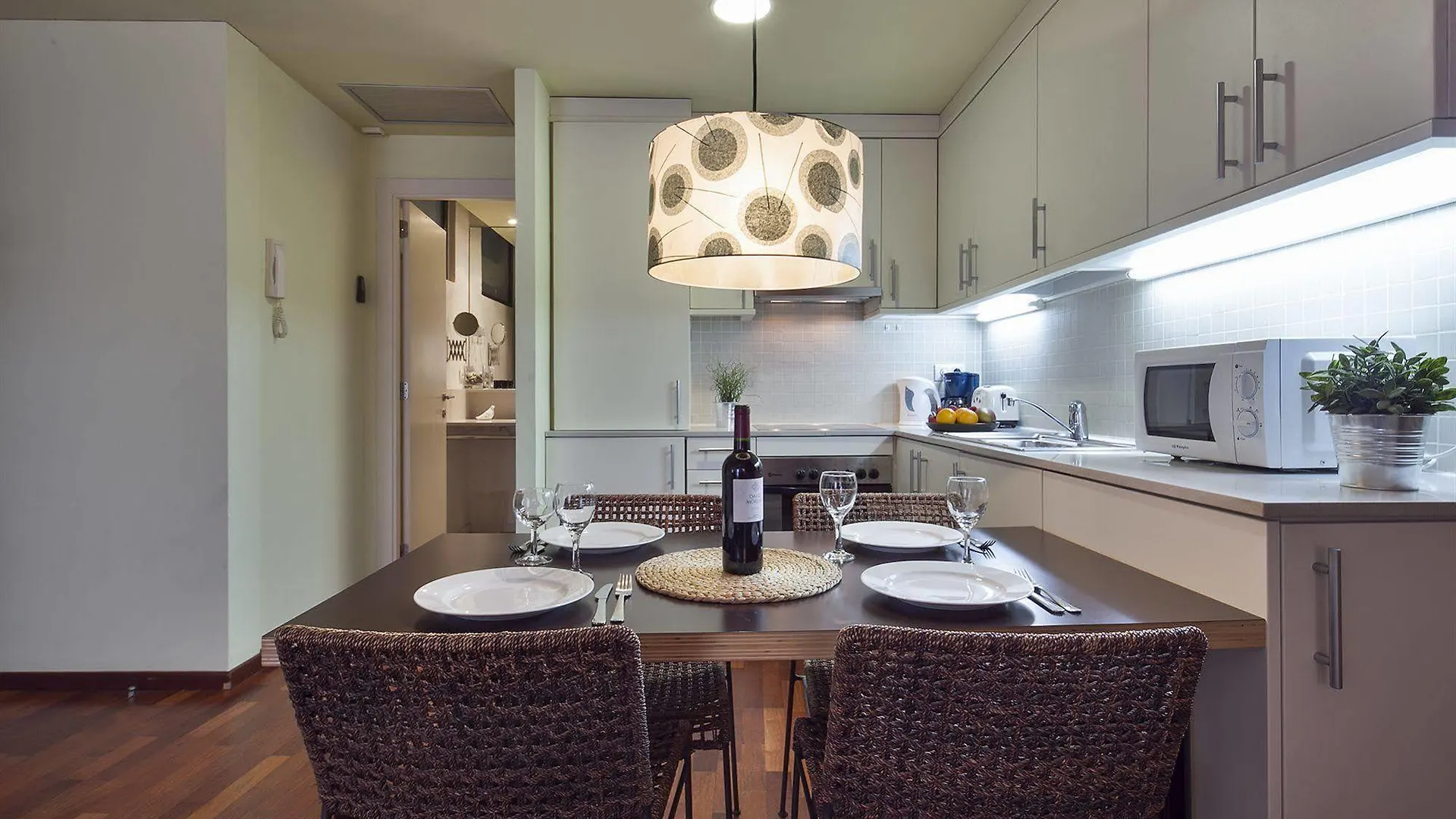 Inside Barcelona Apartments Esparteria