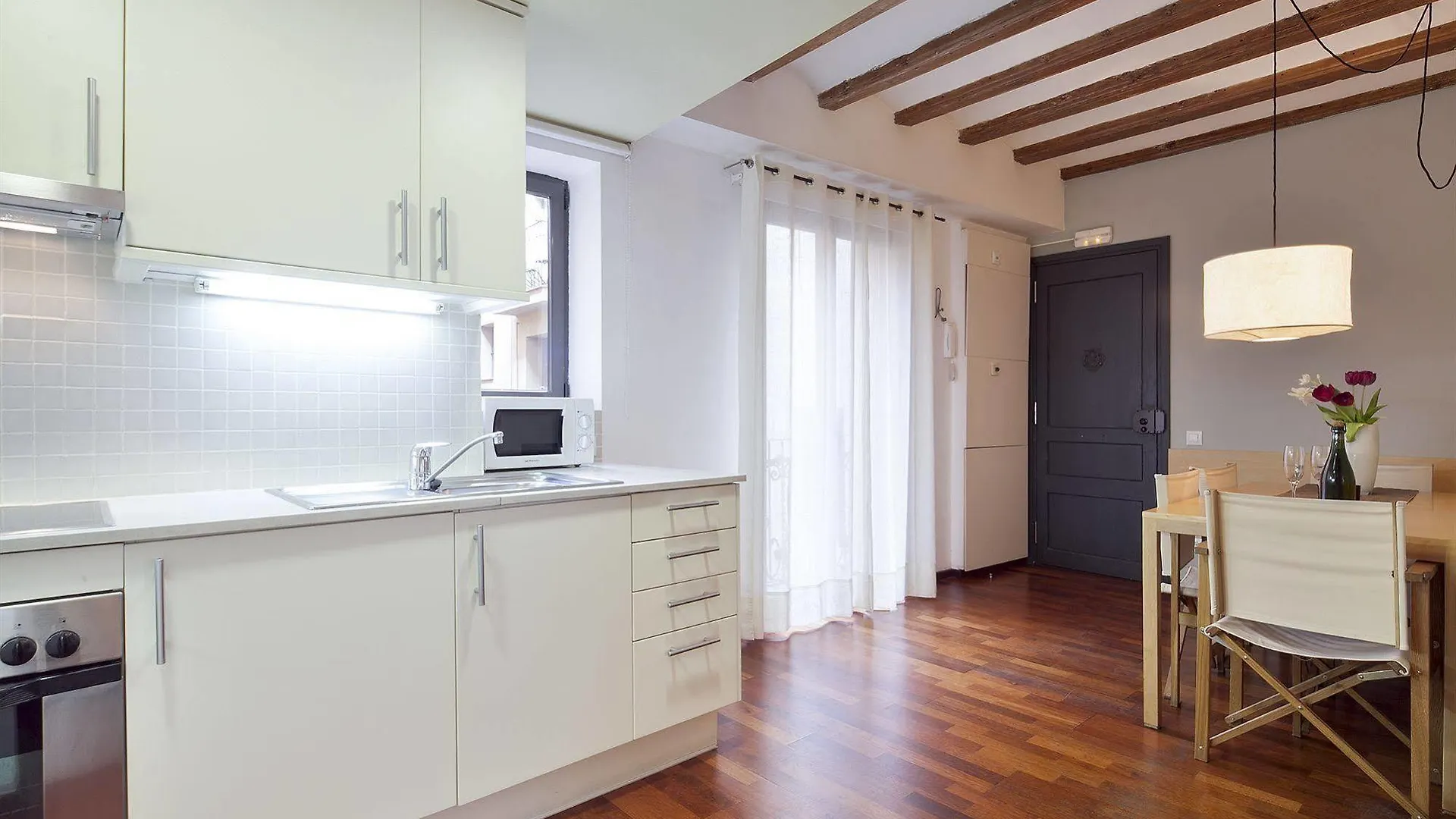 Inside Barcelona Apartments Esparteria
