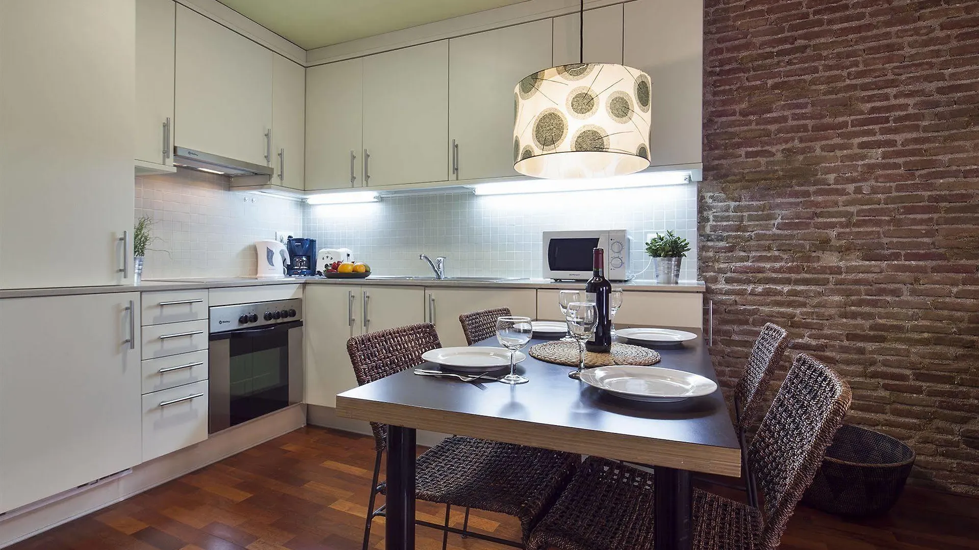 Inside Barcelona Apartments Esparteria