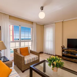 https://apartamento-torren-del-mar.1costadelsol.com