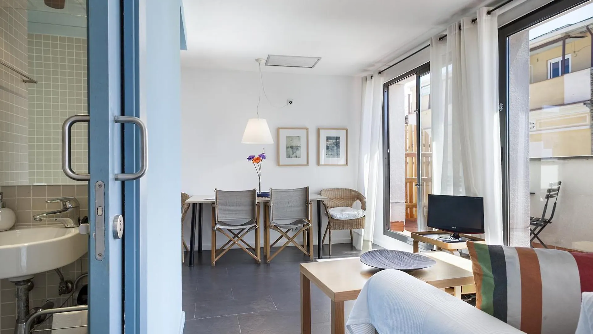 Inside Barcelona Apartments Esparteria